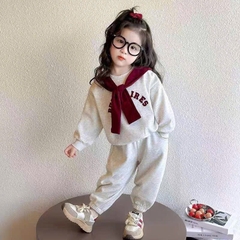 SET DÀI THỂ THAO HAI DA KÈM KHĂN BÉ GÁI
