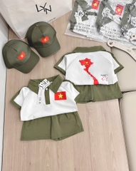 SET POLO CỜ ĐỎ SAO VÀNG KÈM MŨ BÉ TRAI