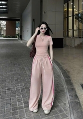 SÉT THỂ THAO ÁO ZÍP QUẦN SUÔNG CHẠY SỌC UMI DẺO NỮ SẴN (SALE 109k)