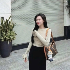 ÁO ZIP LÔNG TAY HOA NỮ THU ĐÔNG SẴN (xả 55k)