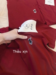 SET ĐỎ CHÂN VÁY XẺ SƯỜN PHỐI KHĂN KẺ NỮ SẴN