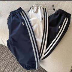 SÉT  3  QUẦN NỈ GIÓ BO GẤU THÊU NGỰA  CHO BÉ SIÊU THOẢI MÁI CHO BÉ VẬN ĐỘNG