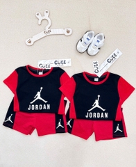 BỘ THỂ THAO JORDAN ĐEN PHỐI ĐỎ CHO BÉ TRAI(SALE 59k)