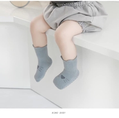 SÉT 10 ĐÔI TẤT NEMO BABY NEW SẴN(XẢ 75k)