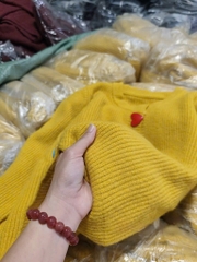 ÁO LEN 2 MÀU VÀNG TRẮNG CÚC TIM DÀI TAY NỮ