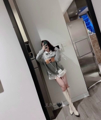 ÁO NỈ DA CÁ GHI DẬP NỔI IN HÌNH NỮ THU ĐÔNG