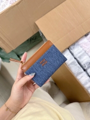PHỤ KIỆN - VÍ CẦM TAY MIU MIU NHIỀU MÀU