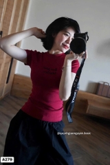 ÁO ZIP ĐỎ ĐÔ THÊU BONJOUR NỮ