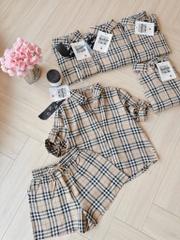 SET KẺ NÂU TAY KHUY MIX SHORT NỮ SẴN