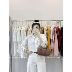 ÁO SƠ MI GU THÊU VẠT CONG NỮ SẴN