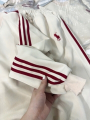 SET NỈ HAI DA KẺ ĐỎ THÊU NGỰA NỮ THU ĐÔNG