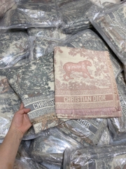 KHĂN MŨ - KHĂN QUÀNG CHRISTIAN DI.OR 2 MÀU