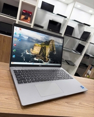 Laptop Dell Precision 3560 (i7-1185G7 / 16GB RAM / 256GB SSD / NVIDIA Quadro T500 / Màn 15.6 inch FHD)