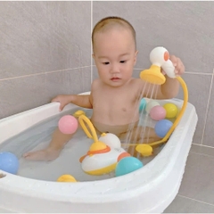 Vịt Có Vòi 817-DY (đồ chơi nhà tắm)