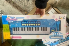 Đàn Piano có míc mã 3206 xanh or hồng (có nhạc có đèn)