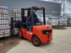 Xe nâng điện Lithium 3,5 Tấn EFL352