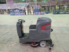 Xe lau sàn ngồi lái X7