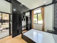Thi công phào chỉ đen Indochine căn hộ tại Hoài Đức