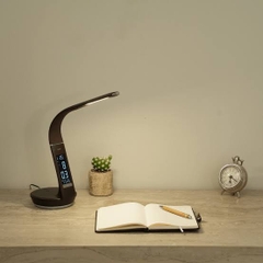 Đèn bàn học chống cận LED, nhãn hiệu WILIT, model U8Q10, màu giả da nâu, hàng mới 100%
