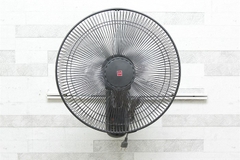 Quạt treo tường KDK, màu đen M40M(BK)