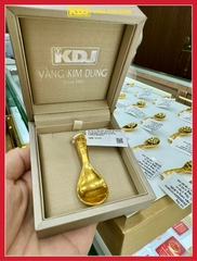 Thìa vàng Doji khắc chữ “ Một đời bình an “ vàng 24k