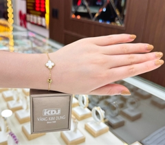 Lắc tay cỏ 4 lá đá trắng phong cách tươi mới