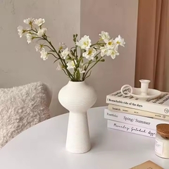 Bình gốm cắm hoa 09