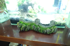 Tượng Vạn Lý Trường Thành Trang Trí Hồ Thủy Sinh – Điểm Nhấn Cổ Kính Cho Thủy Cảnh Thêm Sinh Động