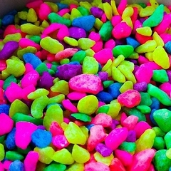 1 Kg Sỏi Nhiều Màu Trang Trí Hồ Cá, Bể Cá, Bể Thủy Sinh, Chậu Cây Size Nhỏ Vừa To