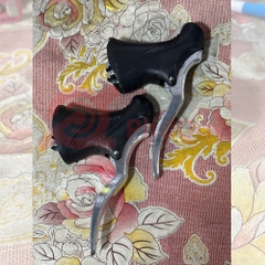 Tay Thắng Gù Cao
