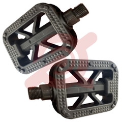 PEDAL NHỰA LIÊN DOANH CÔN BI