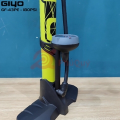 Bơm GIYO GF-43PE NHỰA Có Đồng Hồ CAN- XANH LÁ Đầu Bơm Thông Minh 2in1