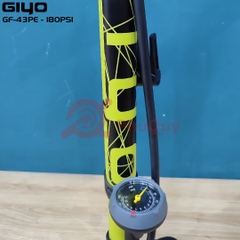 Bơm GIYO GF-43PE NHỰA Có Đồng Hồ CAN- XANH LÁ Đầu Bơm Thông Minh 2in1