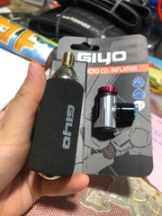 Đầu Bơm CO2 GIYO GC-08S KÈM CHAI CO2