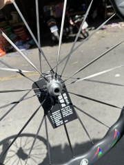 BÁNH BỘ CARBON TUKUS C52EVO 700c DISC CENTERLOCK