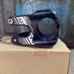 Pô tăng LUNJE Nhôm CNC 31.8 ĐEN ĐỎ XANH