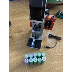 Máy gọt cell pin dùng động cơ ezi servo