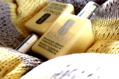 Kem Dưỡng Ẩm Clinique Dramatically Different Moisturizing Lotion + With Pump 125ml
