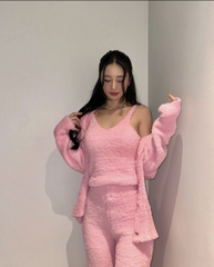 Set đồ gồm áo, quần, áo khoác thương hiệu LIPHOP