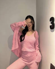Set đồ gồm áo, quần, áo khoác thương hiệu LIPHOP