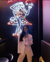 Quần ống loe có túi phía trước