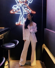 Quần ống loe có túi phía trước