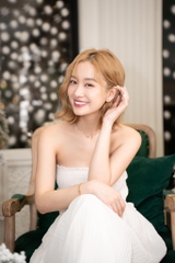 Set áo quây và chân váy thương hiệu Jirene