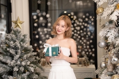 Set áo quây và chân váy thương hiệu Jirene