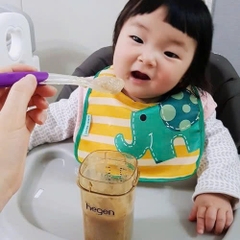Bình sữa Hegen PPSU 240ml núm ti size M từ 3 – 6 tháng