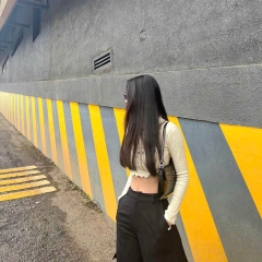 Quần kaki cá tính