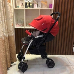 Xe đẩy Combi Diaclasse 4cas
