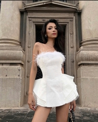 Đầm thương hiệu Theswan