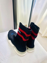 GIÀY THƯƠNG HIỆU VETEME4NTS & REEBOK SOCKS