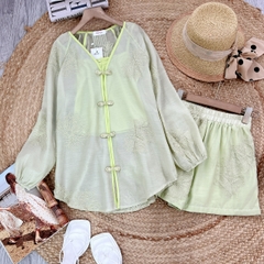 Set Bộ Nữ Thêu Hoa Áo Nút Tàu Tay Dài Kèm Quần Short Chất Tơ Nến Thêu Đi Biển MIMIX - EE6
